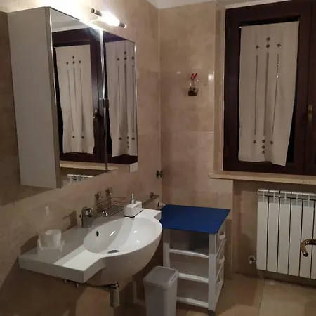Villetta Gialla Ai Piedi Di Assisi Apartament